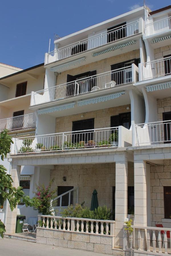 Apartments By The Sea Podgora, Makarska - 6713 외부 사진