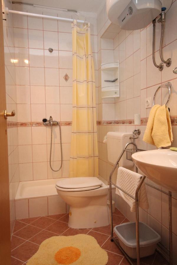 Apartments By The Sea Podgora, Makarska - 6713 외부 사진